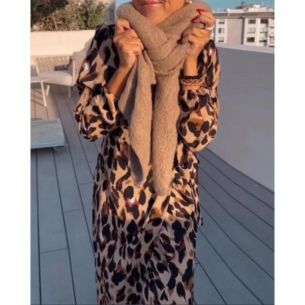 Nela | Jurk met V hals en Luipaard print