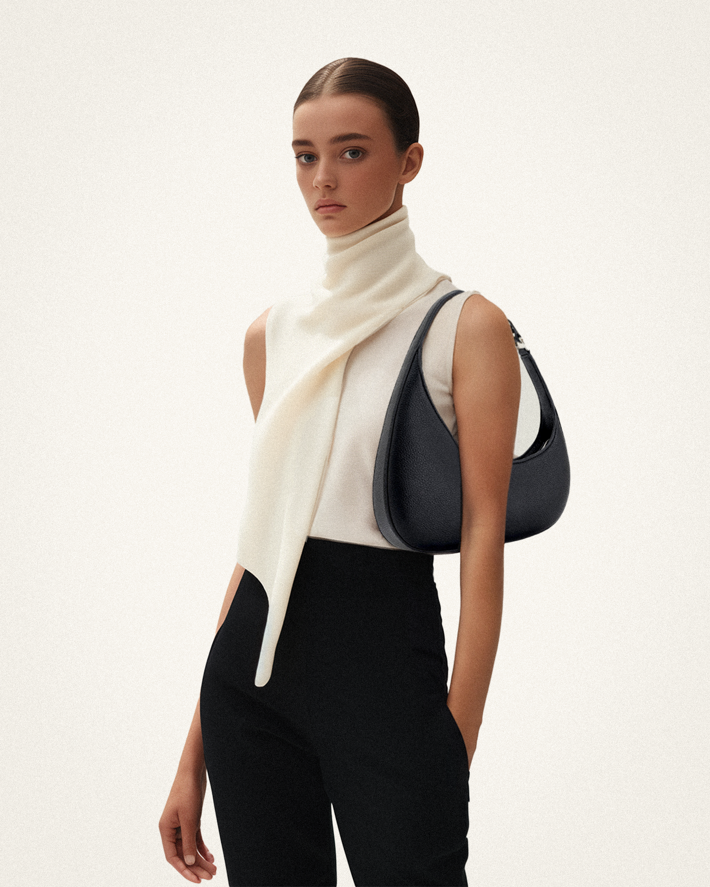 Schoudertas met luxe details I Pola - Vanista