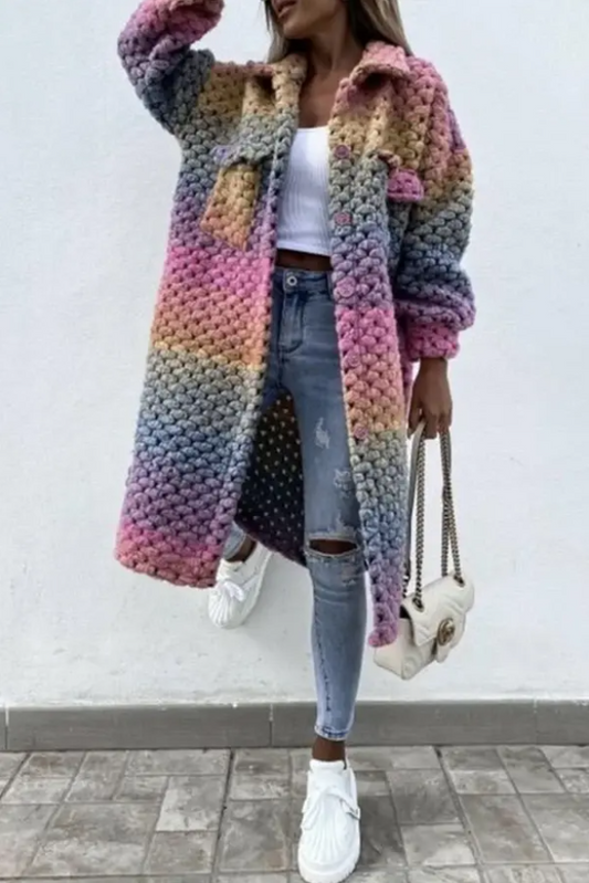 CLARA- Lange Gevlochten Mantel in Regenbogenkleur