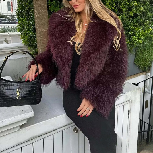 INA | Bordeaurode Bontjas – Luxe, Stijl & Comfort in Één