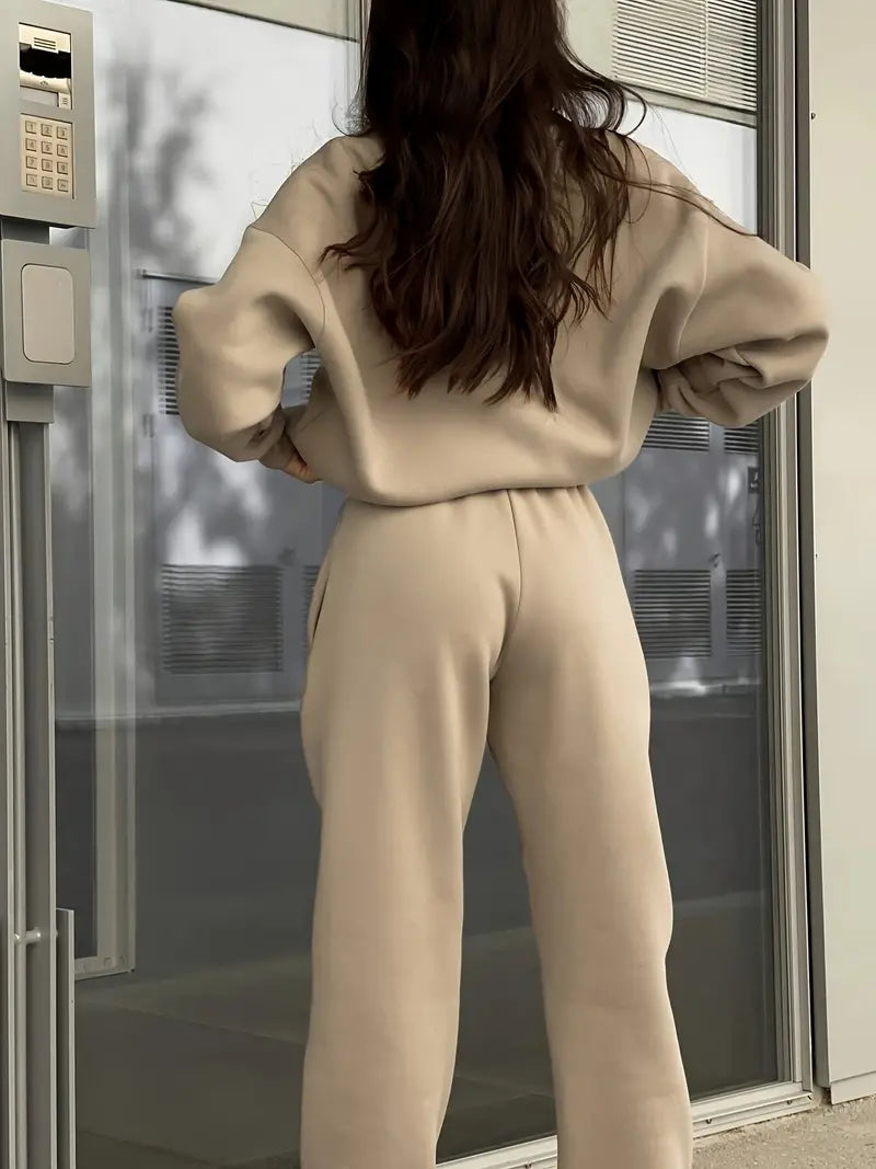 Dames set: hoodie + broek — getailleerd | Vanista - Vanista