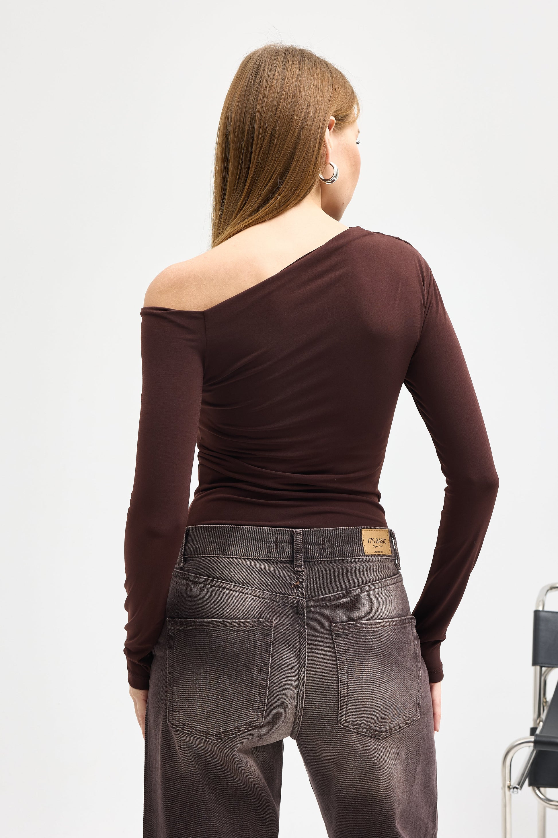  bruine off shoulder top met stretch.-Vanista